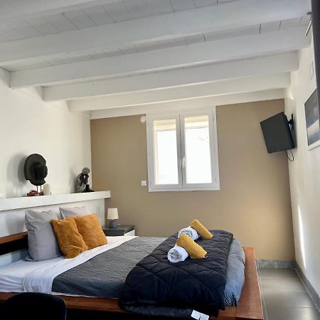 Mas La Farelle Chambre D'Hote,Fitness & Salle De Jeux Gratuite & Spa En Supplement Nîmes Zewnętrze zdjęcie
